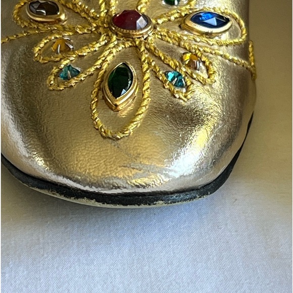 Vintage Gold Jeweled Shoes - Picture 11 of 15